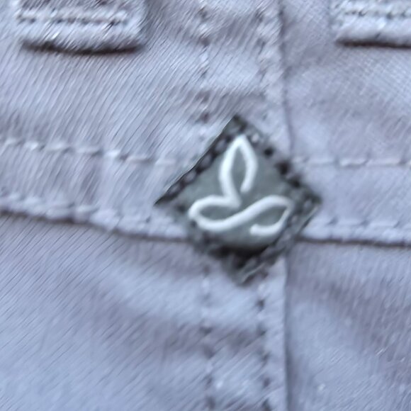 Prana Halle Pants Sz 8 Women’s Gray Stretch Roll-up Snap Hiking Outdoors Active - Picture 3 of 9